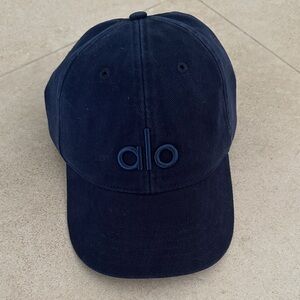 Alo Classic Logo Baseball Cap in Navy
